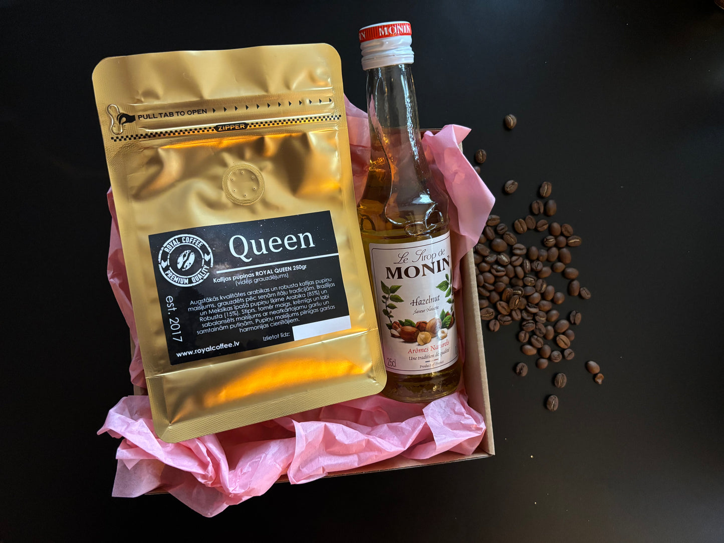 Kafijas dāvanu komplekts "Riekstainā kafijas greznība" pupiņu kafija